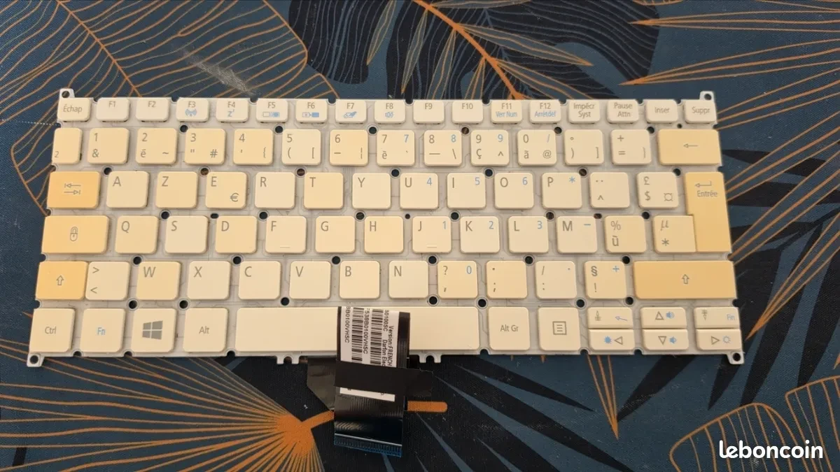 Clavier acer v3-372t et compatibles HS pour touches